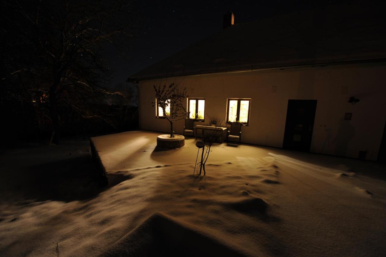 Penzion Dvur Obora  Exteriör bild